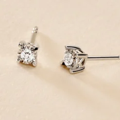 Boucles D'oreilles Puces Diamotion Or Blanc Diamant